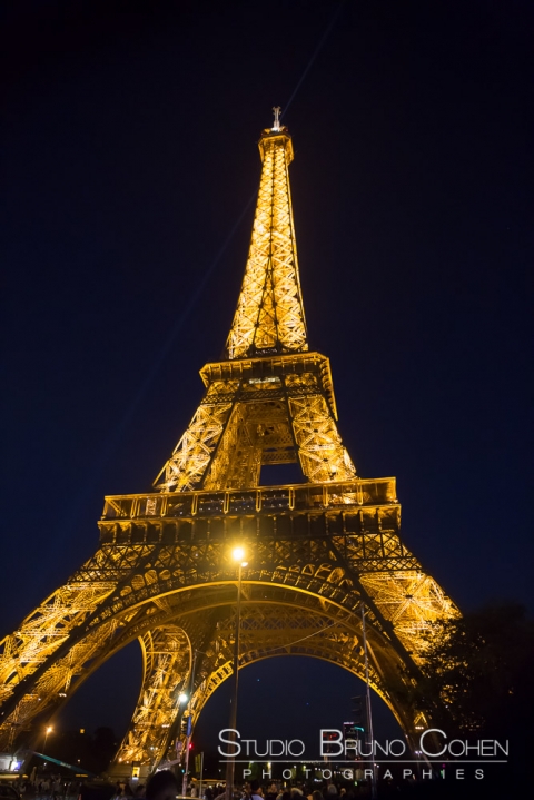 Eiffel Tower at night winter proposal in paris