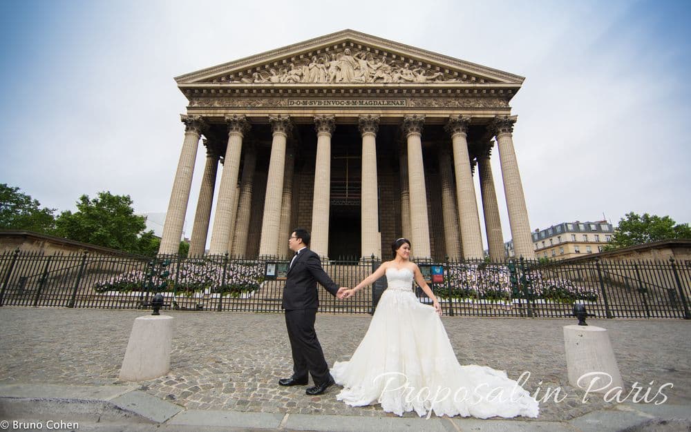 Paris marriage proposal montmartre