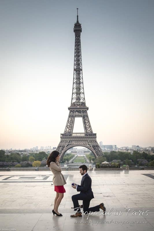 Paris marriage proposal montmartre