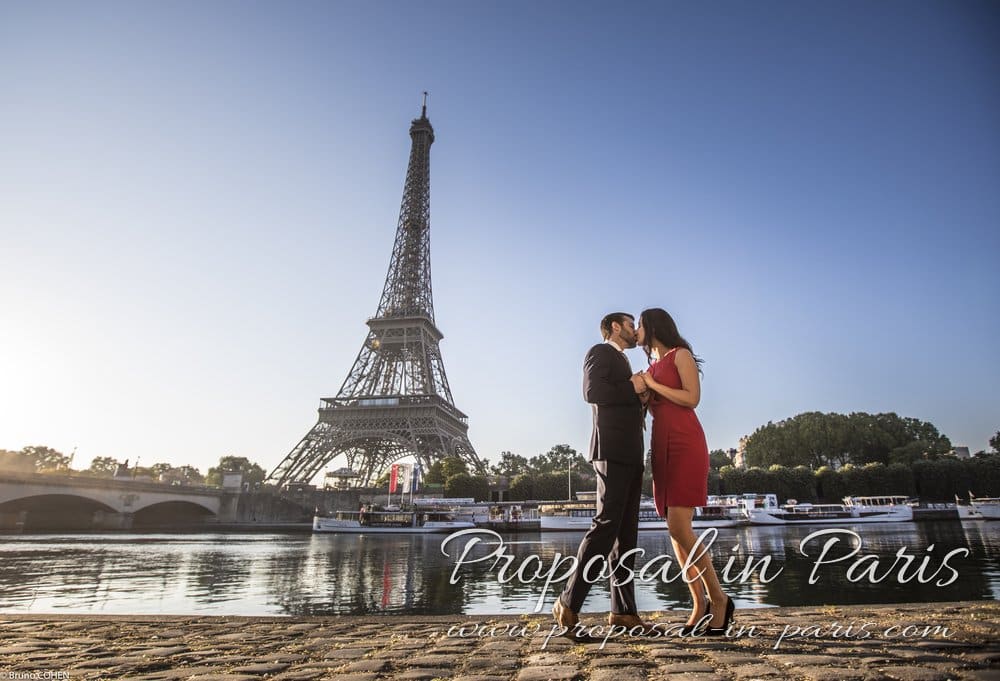 Paris marriage proposal montmartre
